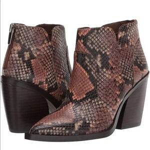 Vince Camuto Women's Gradesha Ankle Boot Fashion NWOT